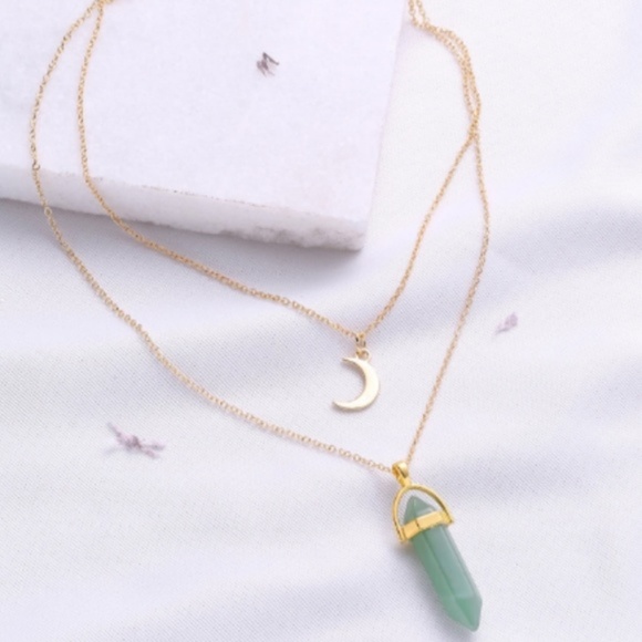 PENDANT NECKLACE W/ MOON - Picture 3 of 4